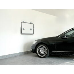 Držák na pneumatiky na zeď LAMPA - skládací