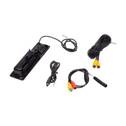 Kamera PAL do vozu BMW 5 2011-12, 3, 4, x3 2010- v madle kufru