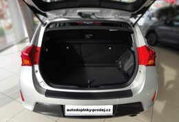 Toyota Auris II 12R nášlap kufru