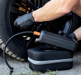 Startovací zdroj 4v1 12V, 12Ah, 1600A, kompresor, USB, LED