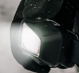 Čelovka univerzální LED 1800 mAh s pohybovým senzorem