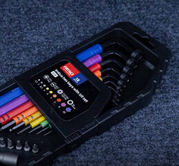 Imbusové klíče se sadou bitů 18 ks