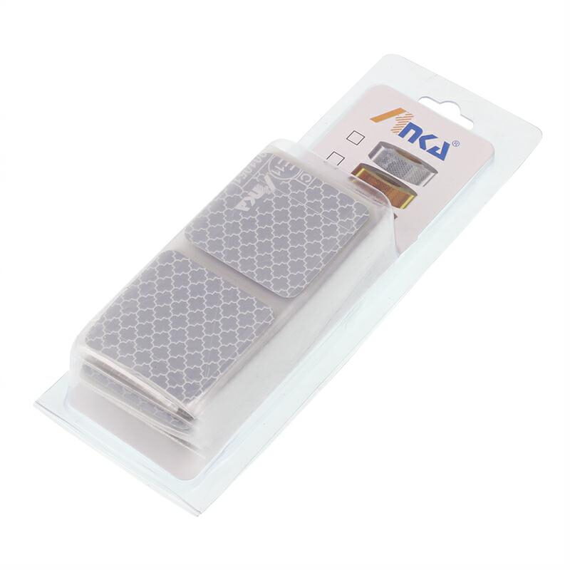 Samolepící reflexní páska dělená 4m x 5cm bílá ECE R104