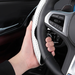 Potah na volant dvoudílný carbon stříbrno-bílý 37-39cm