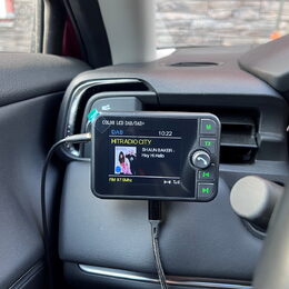 DAB přijímač / Bluetooth HF + přehrávač / micro SD / FM modulátor