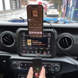 FM + DAB přijímač do auta - smartphone APP (ovládaný chytrým telefonem)