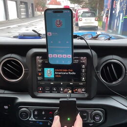 FM + DAB přijímač do auta - smartphone APP (ovládaný chytrým telefonem)