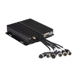 Černá skříňka pro záznam obrazu až 1080P ze 4 kamer, 1x slot SD, GPS