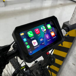 Monitor 6" na motocykl s Apple CarPlay, Android auto, Bluetooth