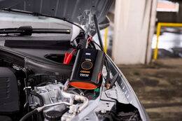 OSRAM Startovací zdroj (JumpStarter) s kompresorem 12000mAh / 300A / 1250A, 12V