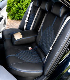 Autopotahy na míru TOYOTA CAMRY VI, XV70, od r. 2017-2024, AUTHENTIC VELVET CARO modré