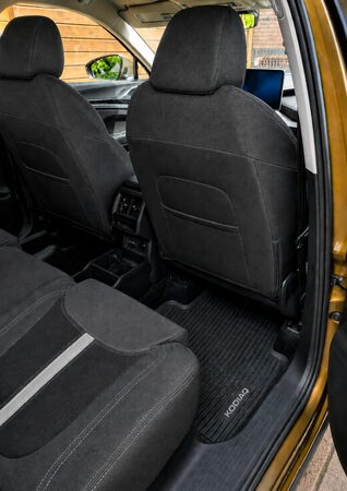Autopotahy ŠKODA KODIAQ II, 5 MÍST, od r. 2024, AUTHENTIC DOBLO, velvet černo šedý