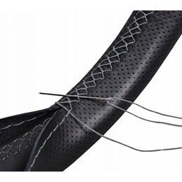 Potah volantu kožený černý s šedou nití 37-38cm, obvod 8,5-10,5 cm