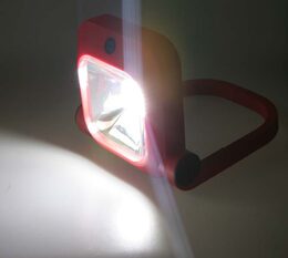 AKU LED pracovní i rekreační lampa