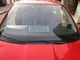 Solární nabíječka 3W pro udržovací dobíjení baterií