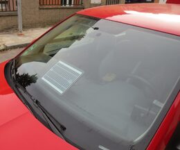 Solární nabíječka 6W pro udržovací dobíjení baterií + dobíjení mobilních telefonů