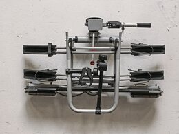Eufab - Držák nosiče kol na tažné zařízení na stěnu 11cm - EUFAB
