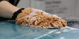 Prémiová mycí rukavice z ovčí vlny Auto Finesse Ultra Soft Wash Mitt - Lambs Wool