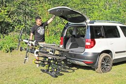 Nosič 4 kol na tažné zařízení Buzz Rack Wing 4 Compact SPZ A DOPRAVA ZDARMA!