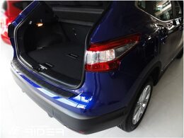 Nášlap kufru Nissan Qashqai II r.v. 2013->