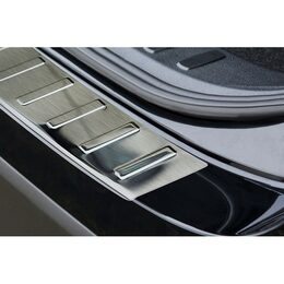 Ochranná lišta hrany kufru - BMW X1 (E84) r.v. 2012-2015 (5 dveří)
