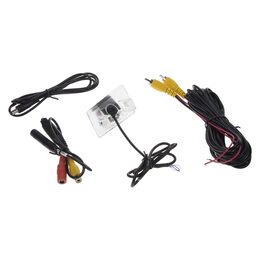 Kamera PAL/NTSC do vozu Suzuki Kizashi 2011-