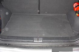 Vana do kufru AUDI A2 Hatchback 1999-> s rezervou