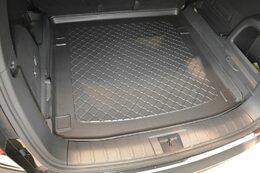 Vana do kufru SSANGYONG Rexton r.v. 2017-> 5 míst