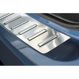 Ochranná lišta hrany kufru - Opel Astra J Hatchback r.v. 2013-2015