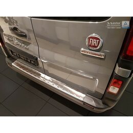 Ochranná lišta hrany kufru - Renault Trafic (Long 118cm) r.v. 2014->