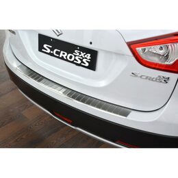 Ochranná lišta hrany kufru - Suzuki SX4 S-Cross r.v. 2013->