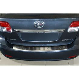Ochranná lišta hrany kufru - Toyota Avensis III Combi r.v. 2009-2015