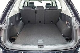Vana do kufru VOLKSWAGEN Tiguan Allspace r.v. 2017-> horní kufr