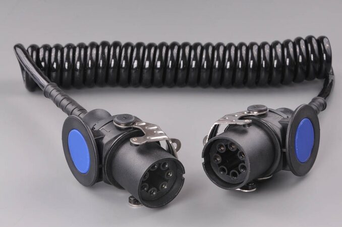 Kabel spirálový 24V 5P ABS 4m