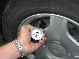 Pneuměřič PROFI 4kg/cm2