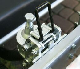 Nosič 3 jízdních kol Menabo Naos Tilting na tažné zařízení sklopný