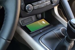 Qi indukční INBAY nabíječka telefonů Renault Kadjar 2015-2018