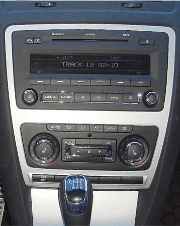 2DIN redukce pro Škoda Octavia 2009-2013 s Clima šedý