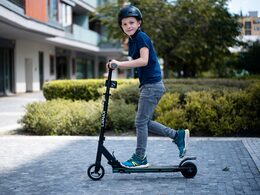 Elektrická koloběžka LAMAX E-Scooter S5000