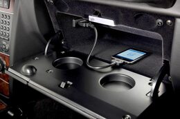 Adaptér iPOD/MDI pro Mercedes 27cm