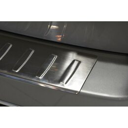 Ochranná lišta hrany kufru - Toyota Auris II Combi Touring Sports r.v. 2013-2015